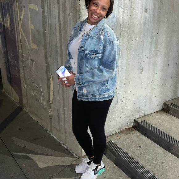 Meet your Posher, Tierra - Picture 4 of 6